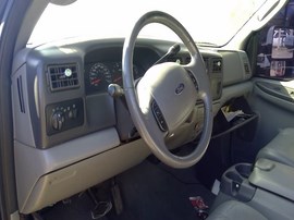 2004 FORD F250SD. BLUE,  XL MODEL, 6.0L DIESEL. 4X4 AT.  F26332
